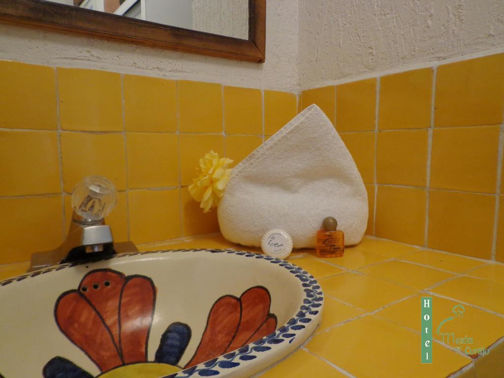 Hotel Meson Del Cortijo Huichapan Bagian luar foto